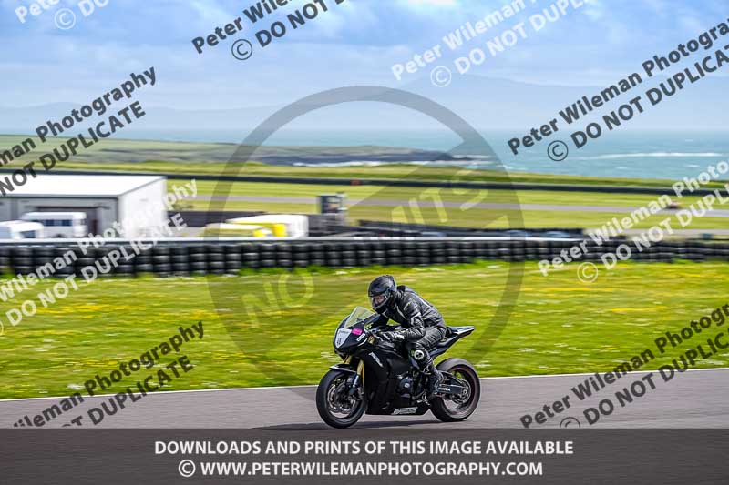 anglesey no limits trackday;anglesey photographs;anglesey trackday photographs;enduro digital images;event digital images;eventdigitalimages;no limits trackdays;peter wileman photography;racing digital images;trac mon;trackday digital images;trackday photos;ty croes